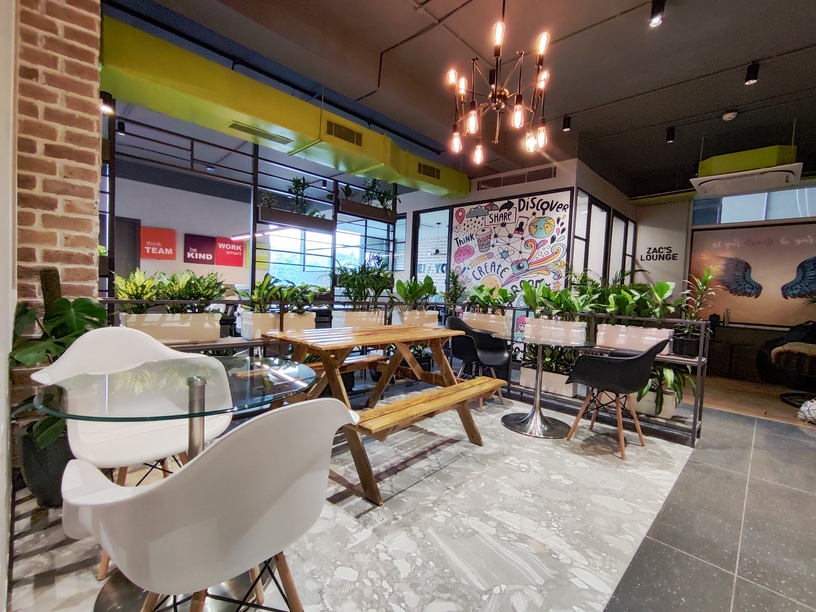 Cheapest Coworking Space in Noida — Perfect for Client Meetings