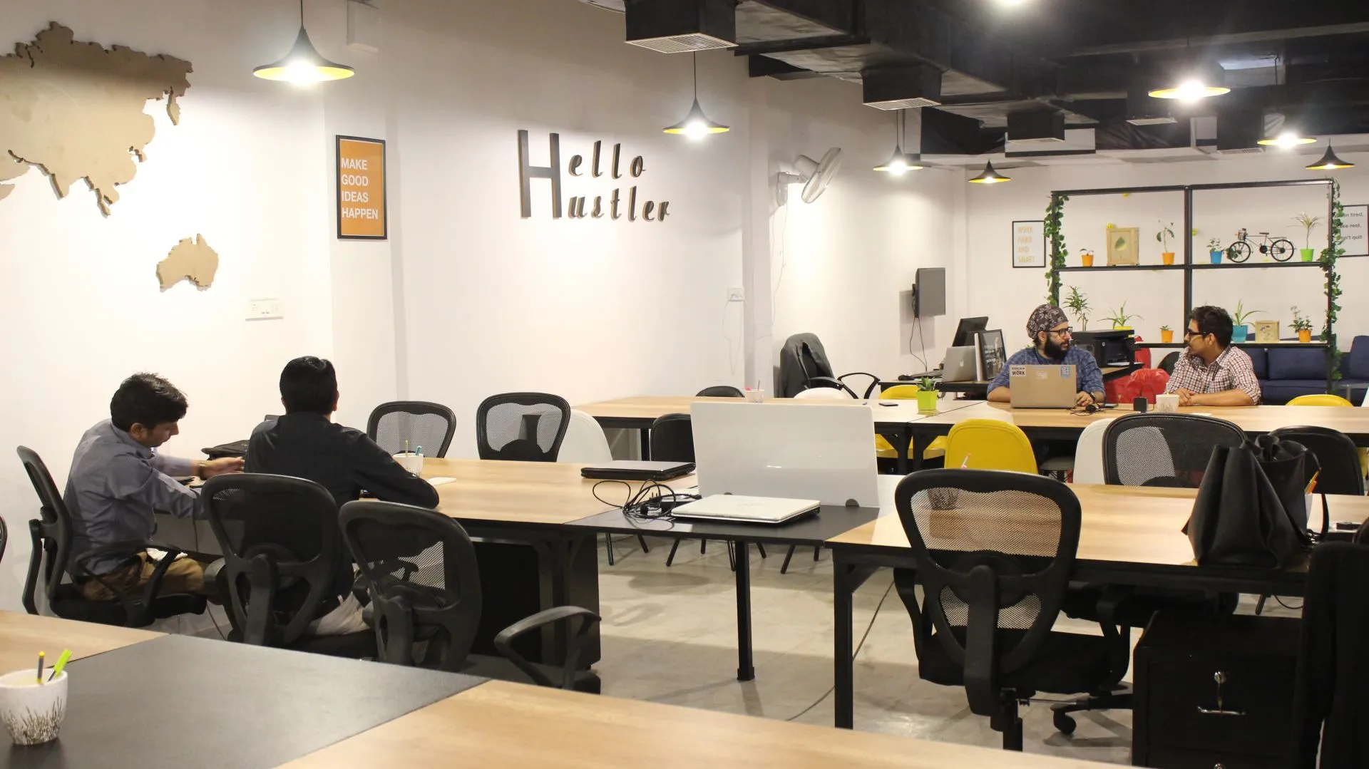 Cheapest Coworking Space in Noida — Perfect for Client Meetings